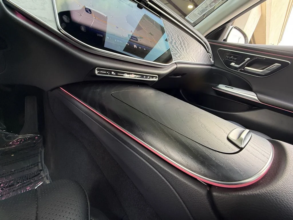 2025 Mercedes-Benz E-Class E350 - Photo 17