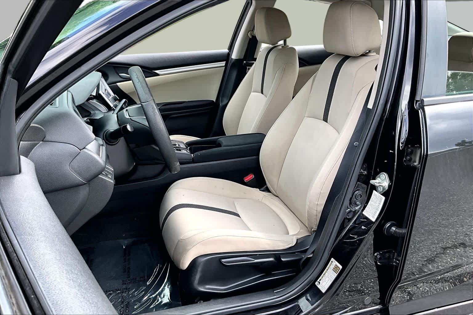 Used 2016  Honda LX image 8