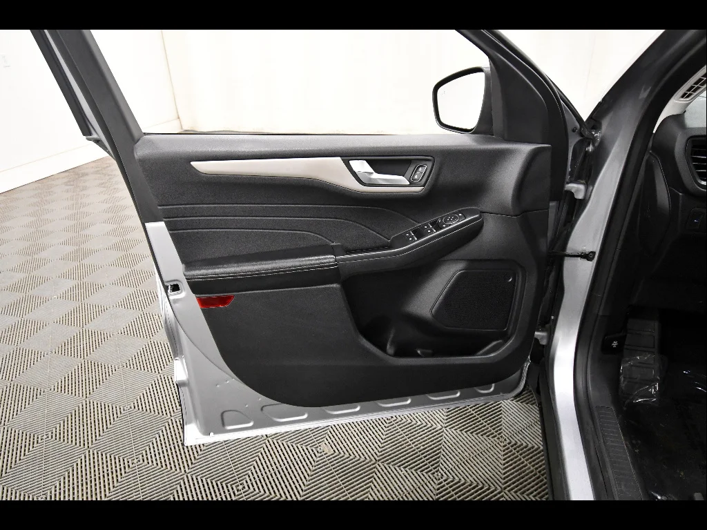 2021 Ford Escape SE - Photo 13