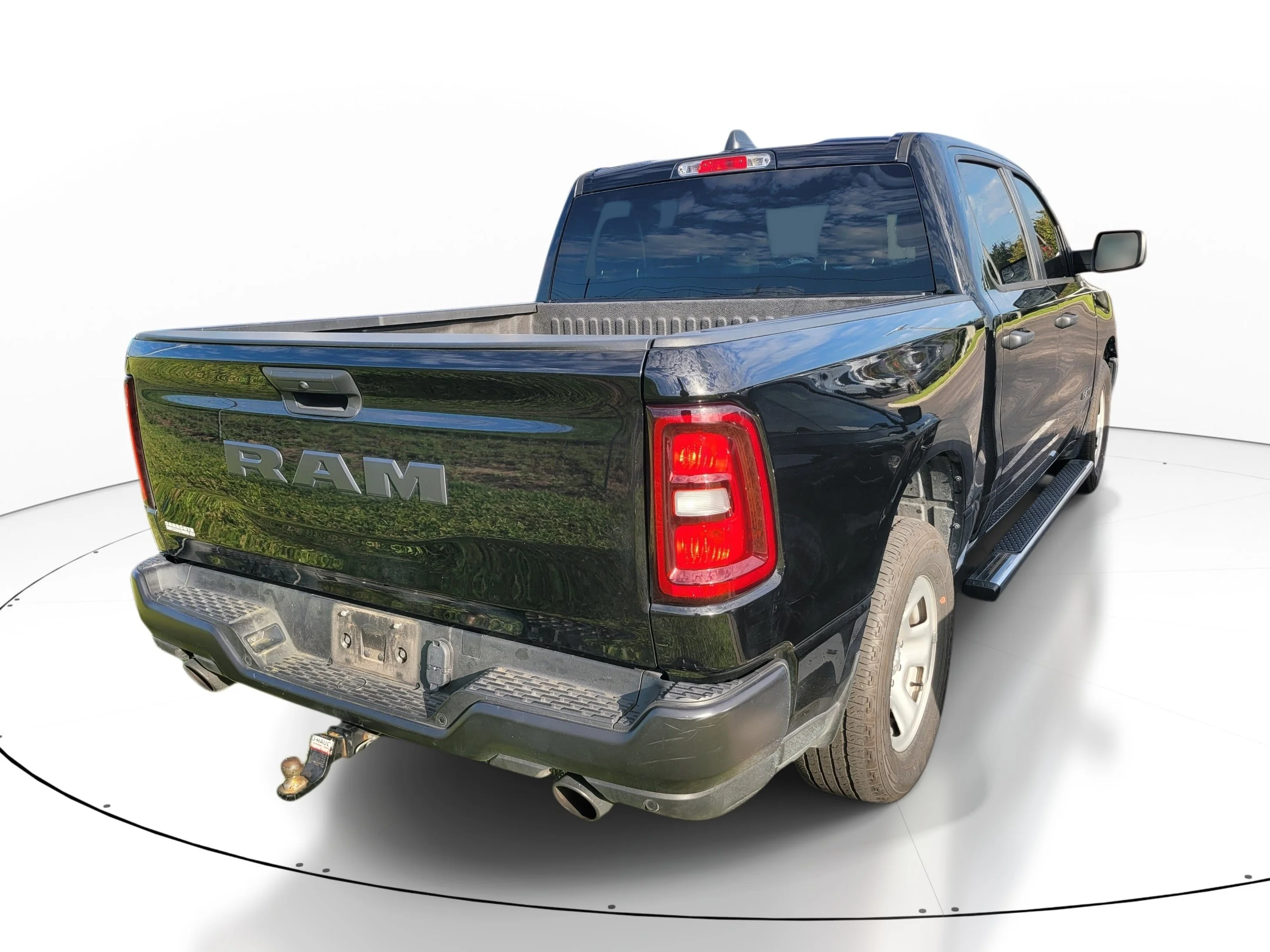 Used 2025 Diamond Black Crystal Pearlcoat Ram Tradesman image 4
