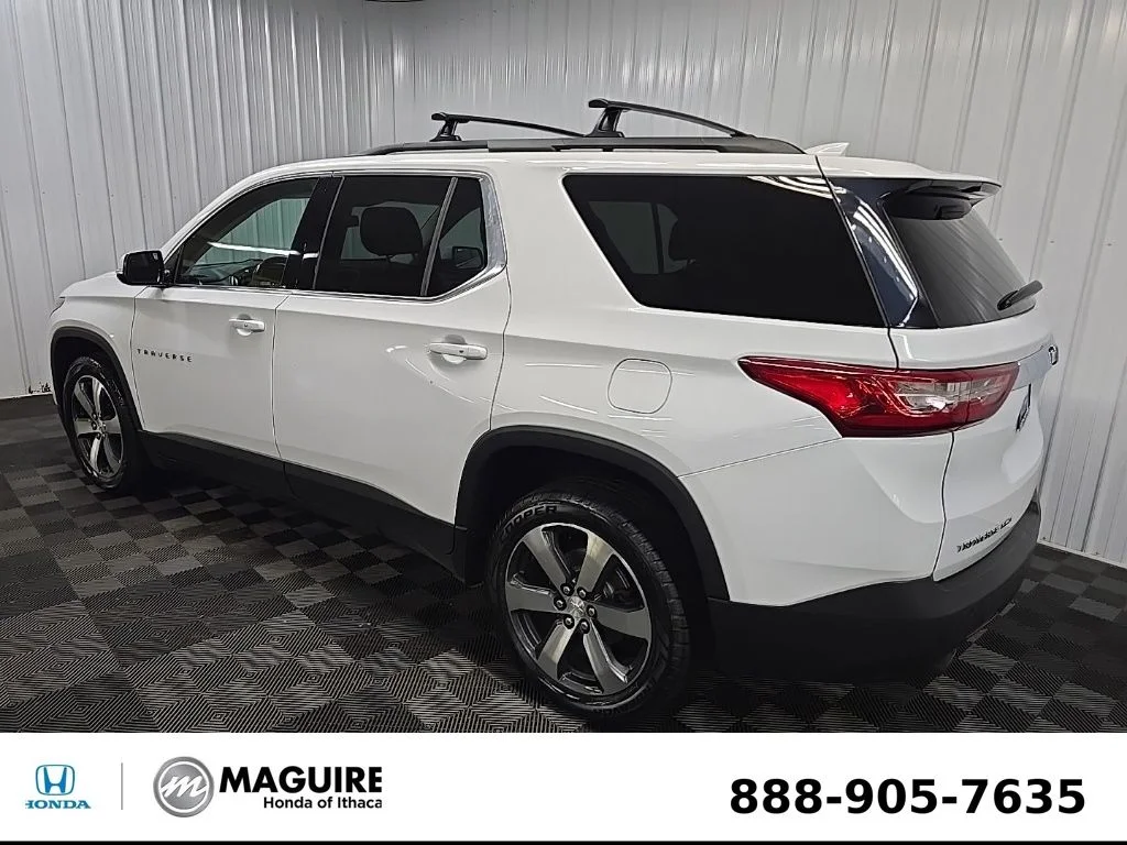 Used 2019 Summit White Chevrolet 3LT image 9