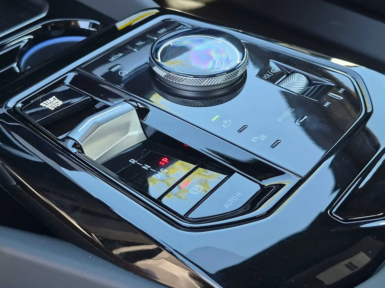 New 2027 Black Sapphire Metallic BMW 530i xDrive image 35
