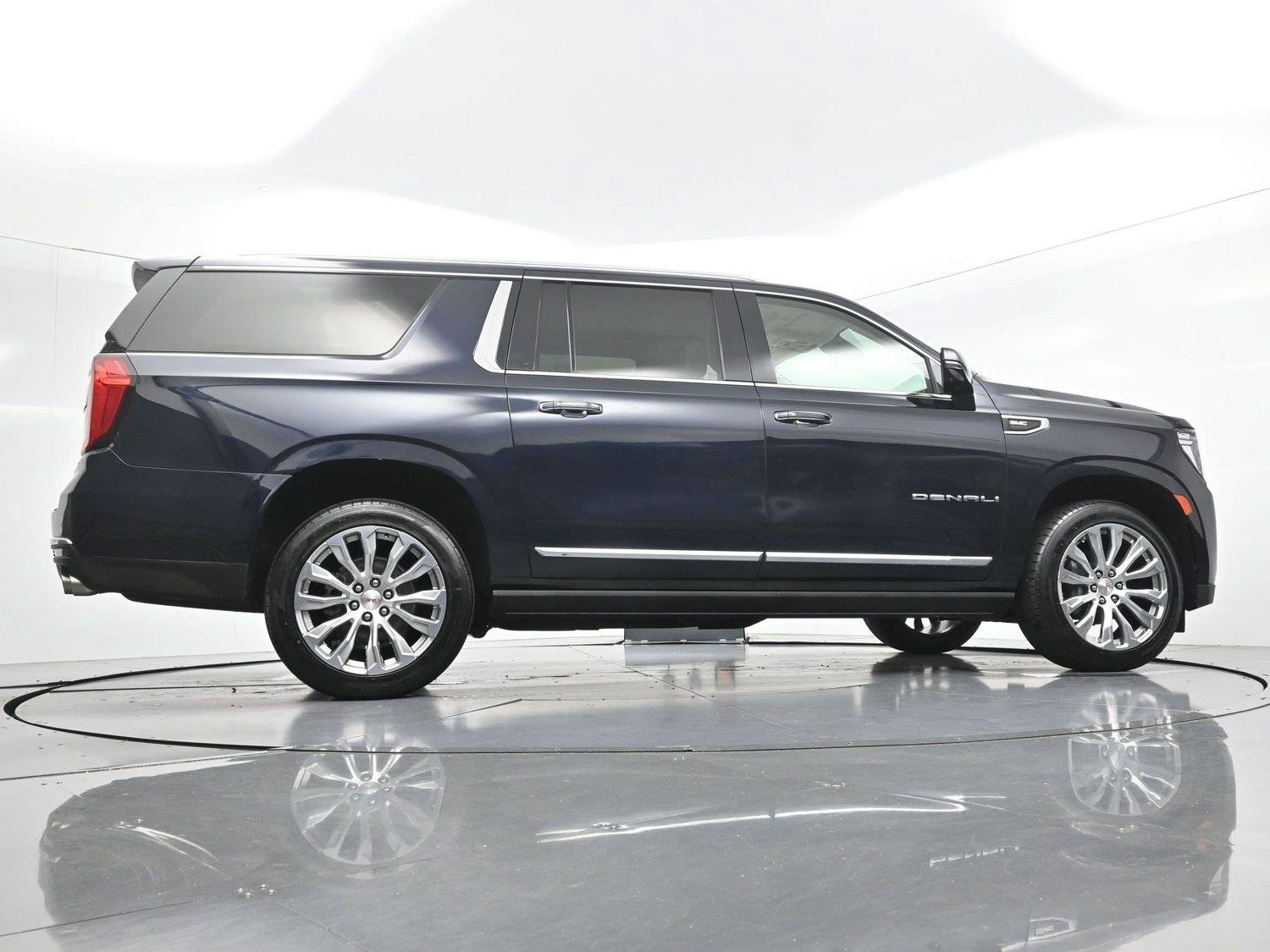 Used 2023 MIDNIGHT BLUE METALLIC GMC Denali image 58