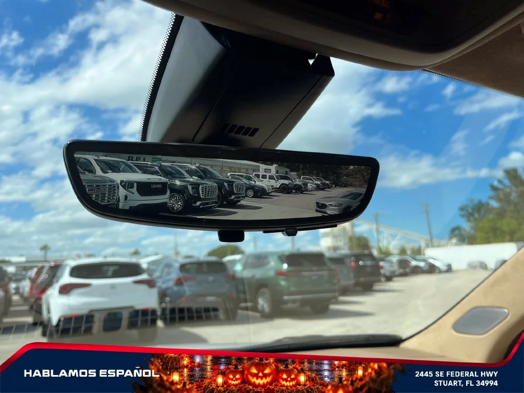 Used 2023 CRYSTAL WHITE TRICOAT Cadillac AWD Premium Luxury image 34