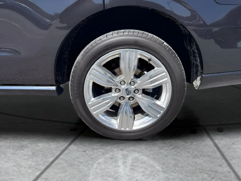 Used 2024 Gray Ford Platinum image 32