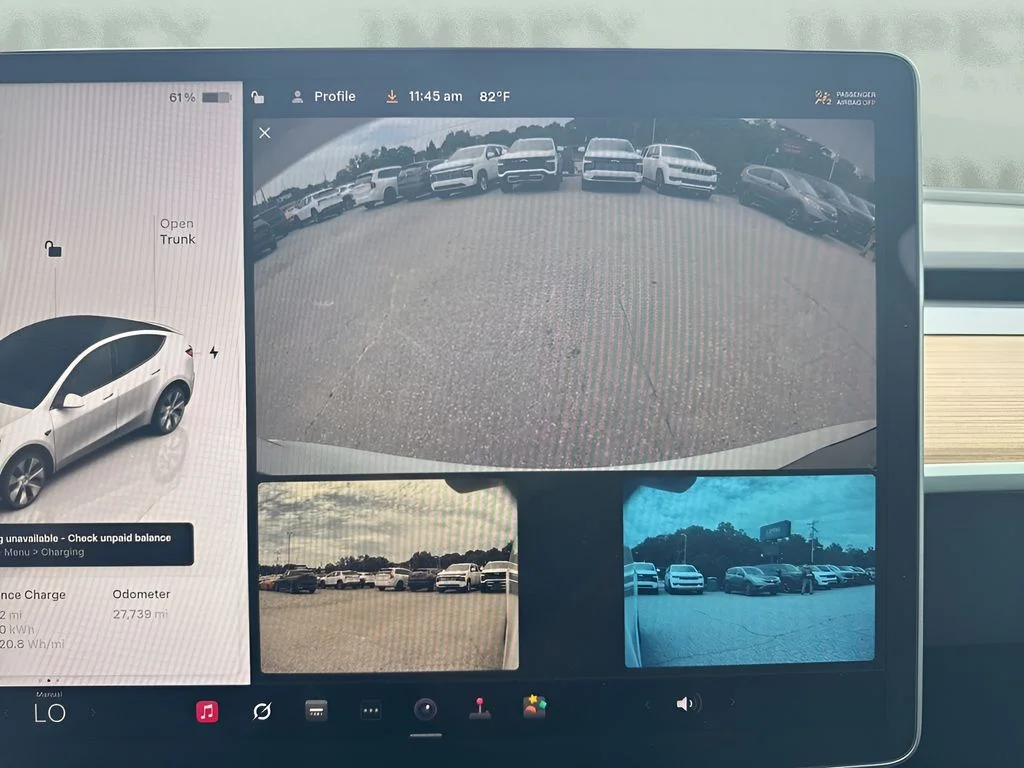 Used 2023 White Tesla Long Range image 22