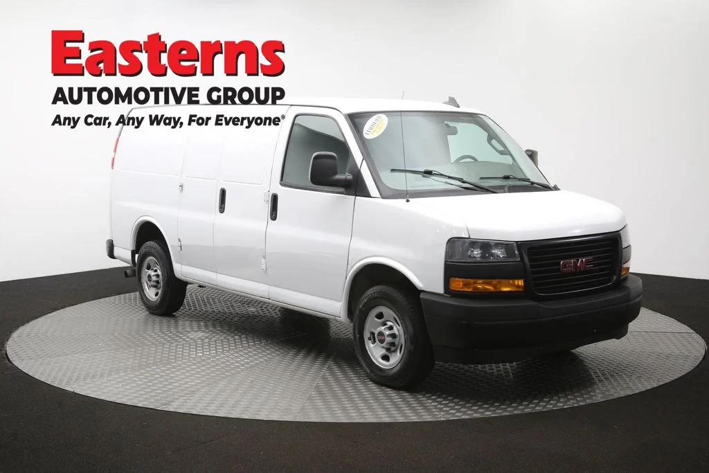 Used 2022 White GMC Work Van image 42