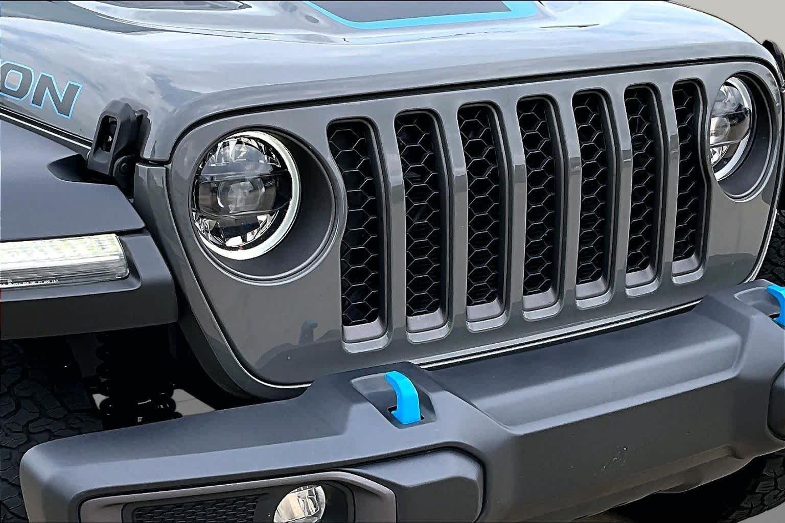 Used 2023 Sting-Gray Clearcoat Jeep Rubicon image 27