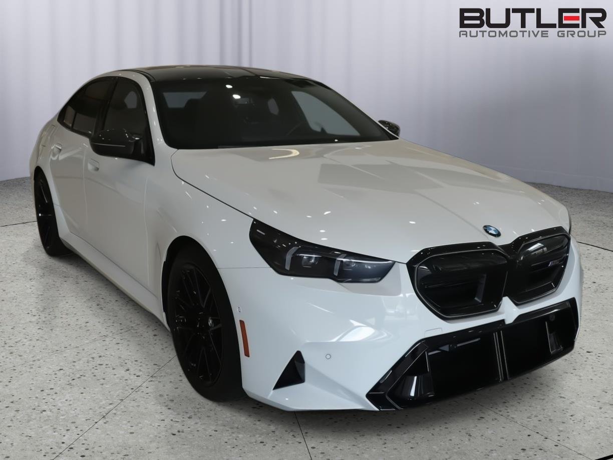 Used 2026 Alpine White BMW Base image 7