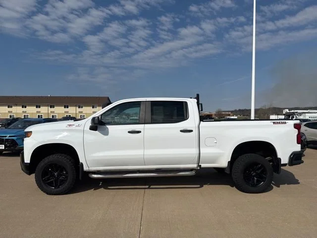 Used 2019 Summit White Chevrolet Custom Trail Boss image 10