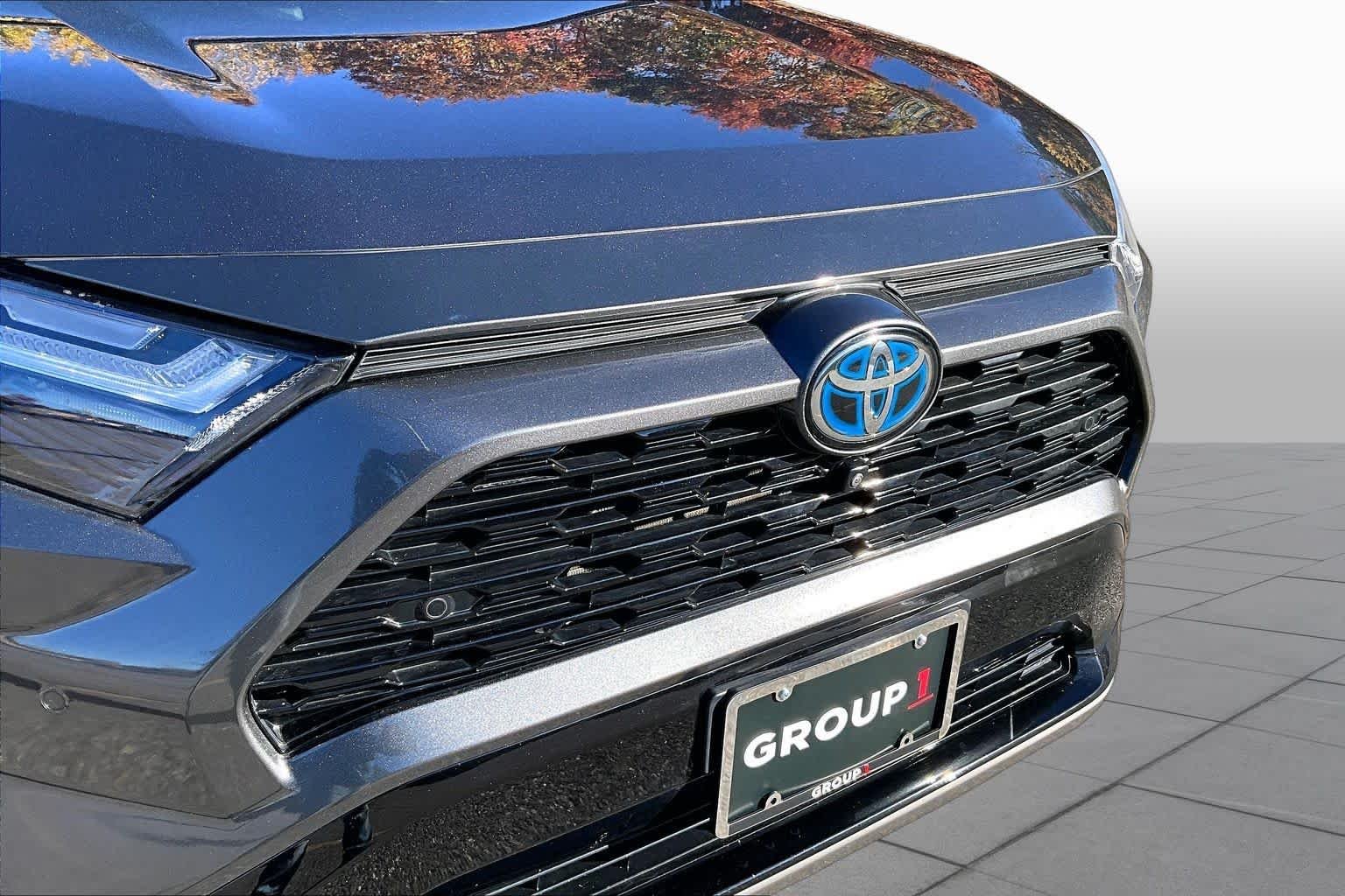 Used 2023 Magnetic Gray Metallic/Midnight Black Metallic Toyota Hybrid XSE image 62