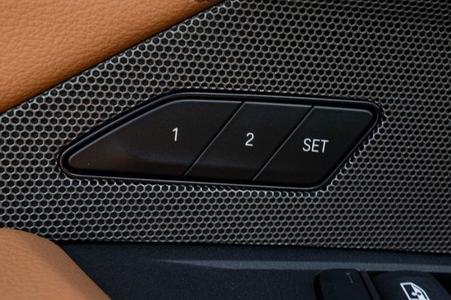 Certified Used 2025 Skyscraper Grey Metallic BMW xDrive40 image 15
