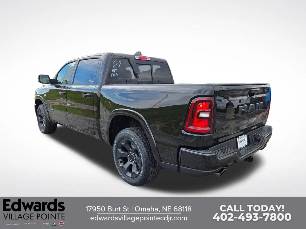 New 2026 Diamond Black Crystal Pearl-Coat Exterior Paint RAM Big Horn/Lone Star image 5