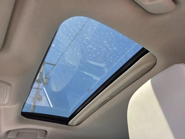 New 2026 Aspen White TriCoat Nissan SL image 9