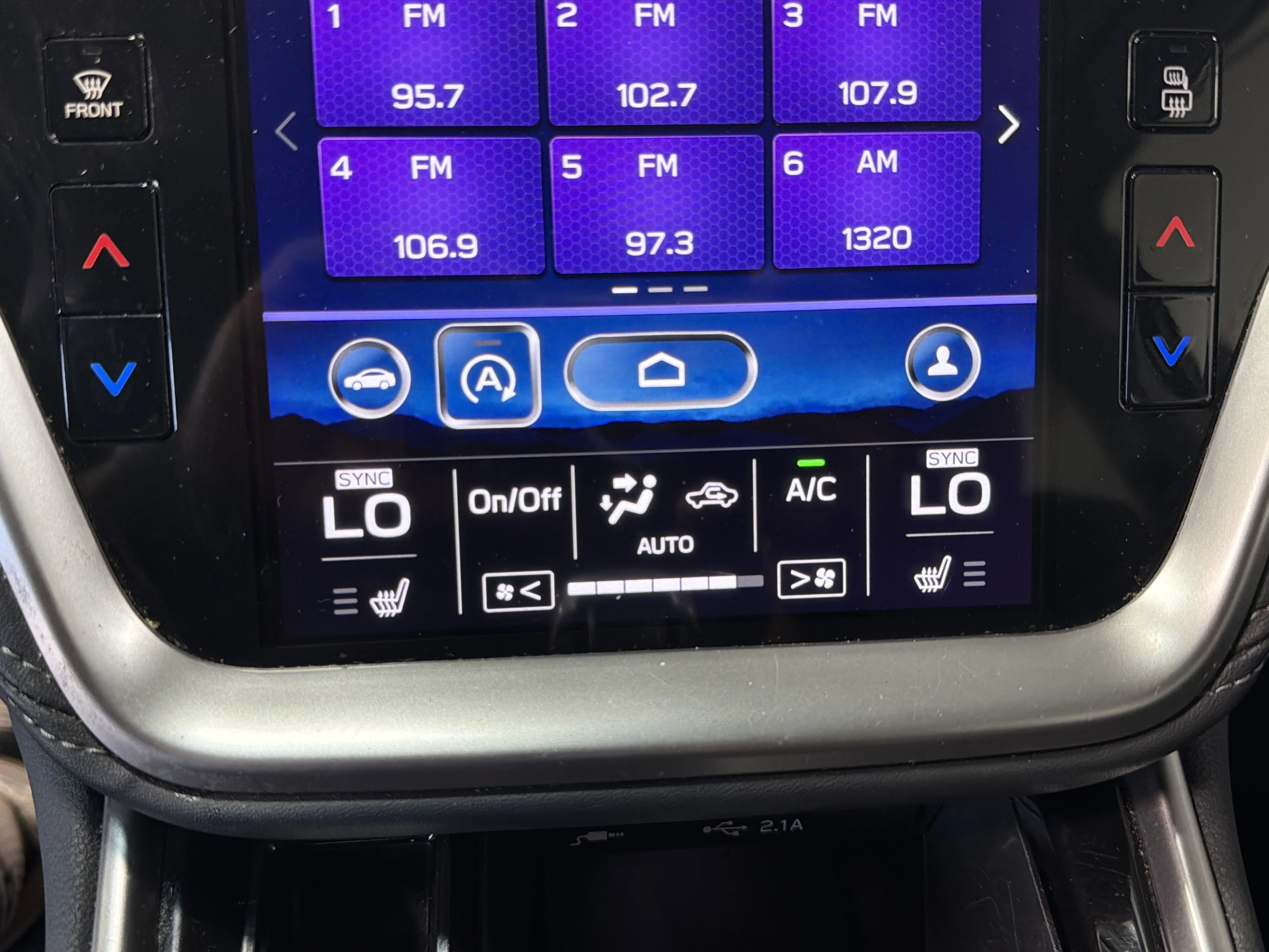 Used 2020 Magnetite Gray Metallic Subaru Limited image 21