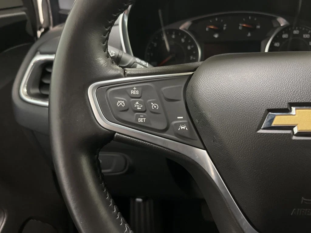 Used 2022 Silver Chevrolet LT image 6