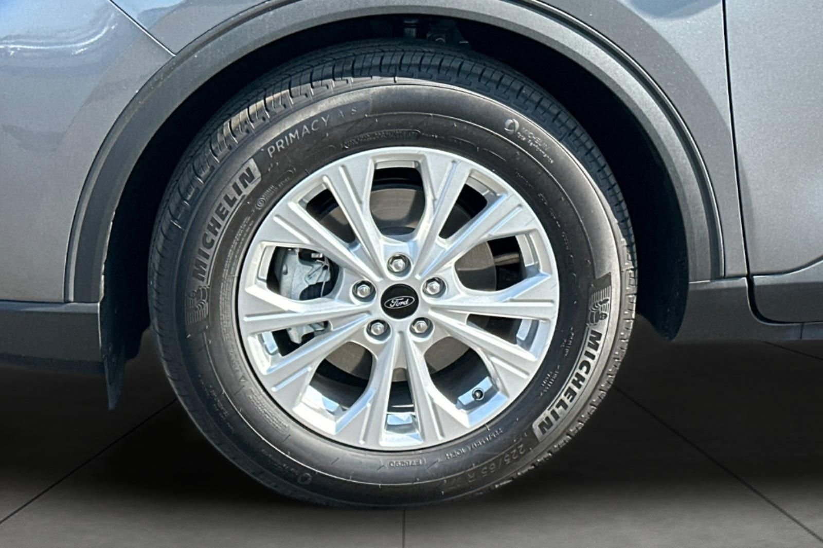 Certified Used 2025 Gray Ford Active image 30
