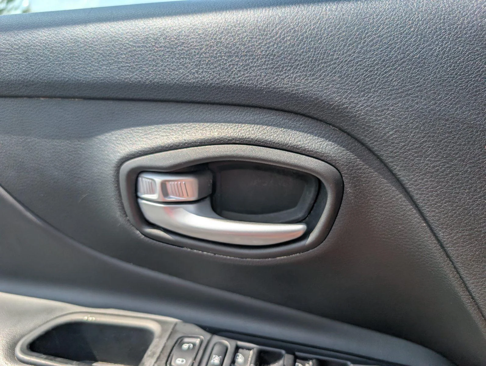 Used 2023 Colorado Red Clearcoat Jeep Trailhawk image 32
