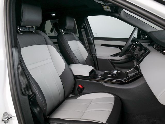 New 2026 Fuji White Land Rover Hoxton Edition image 3