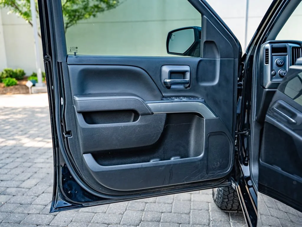 Used 2017 Black Chevrolet LT image 18