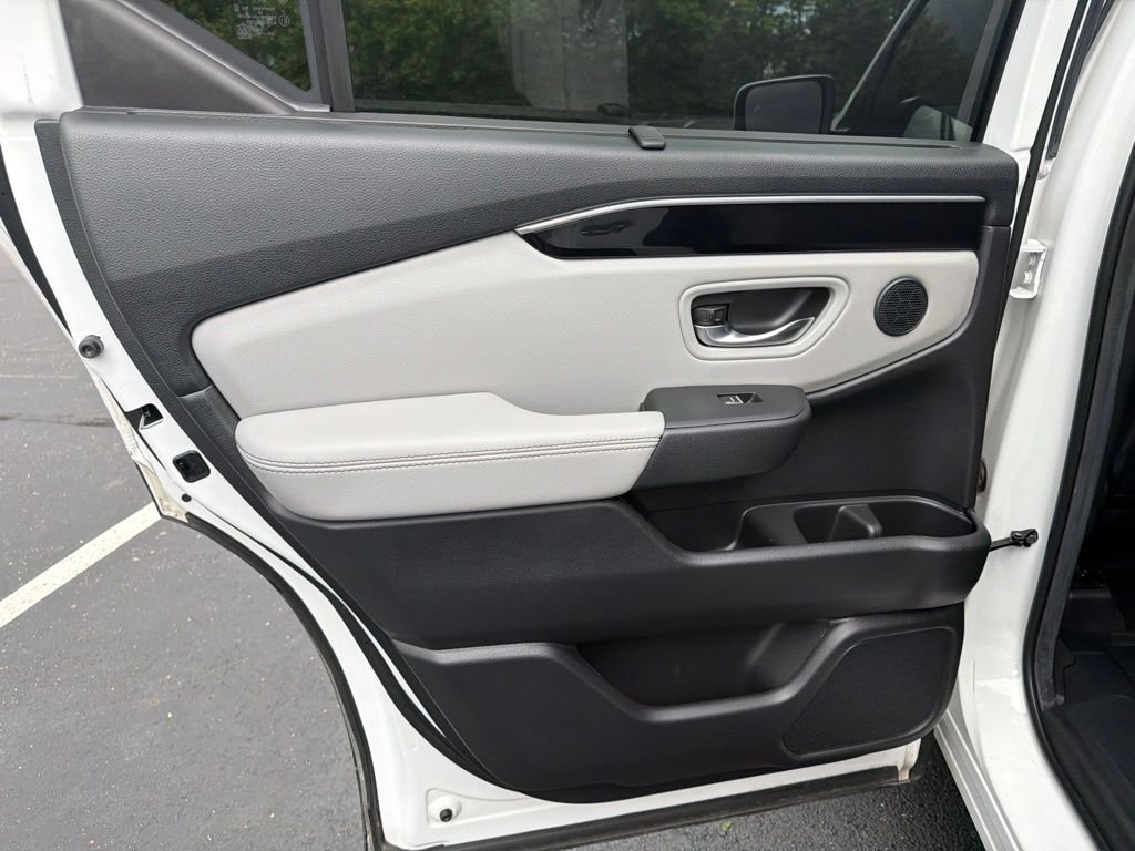 2024 Honda Pilot EX-L - Photo 18