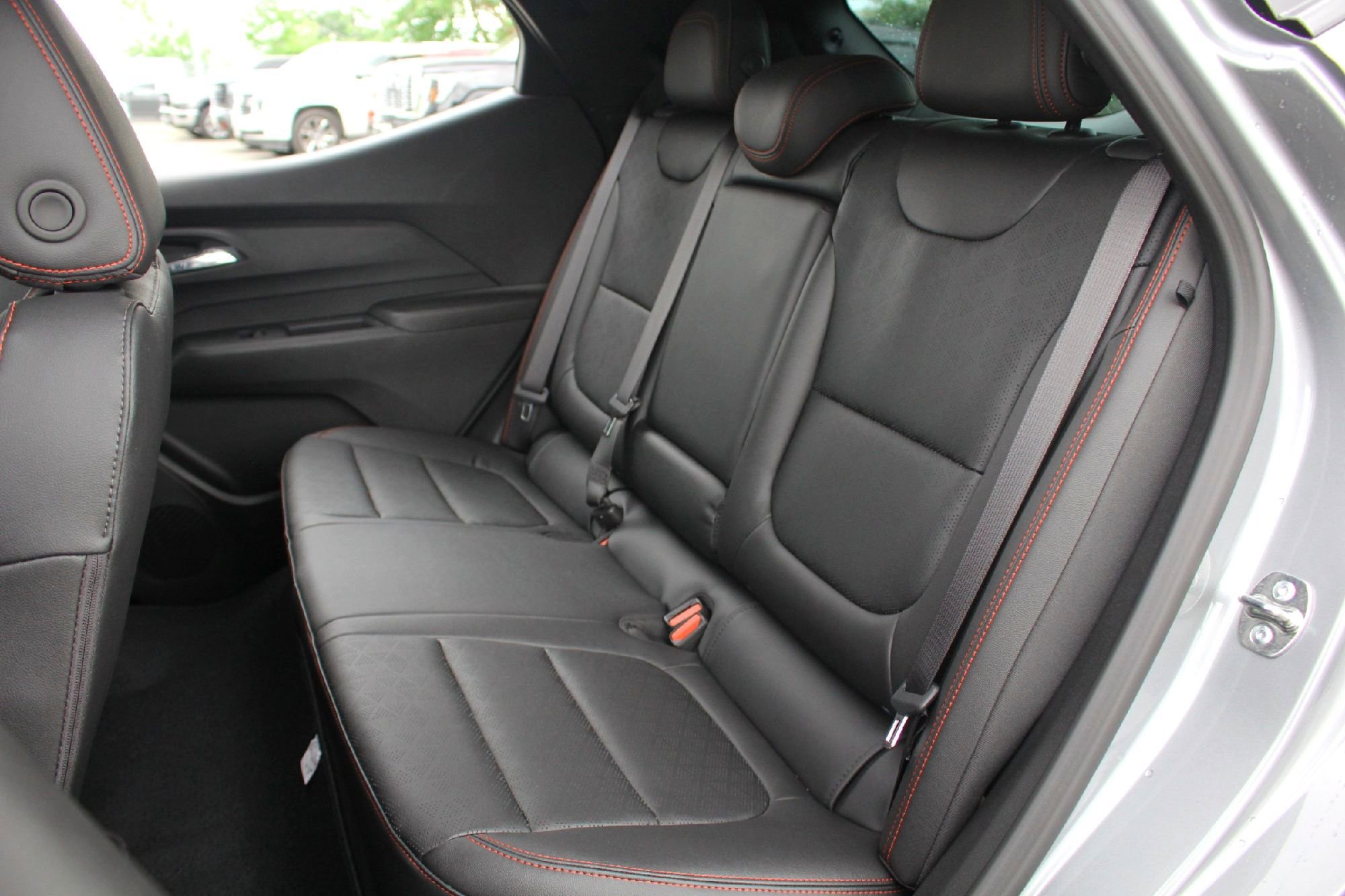 2027 Chevrolet Bolt RS - Photo 18