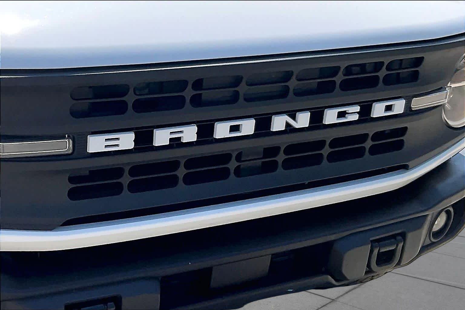 Used 2023 Oxford White Ford Black Diamond image 29