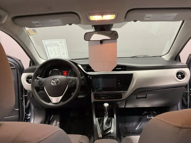 Used 2018 Gray Toyota LE image 27