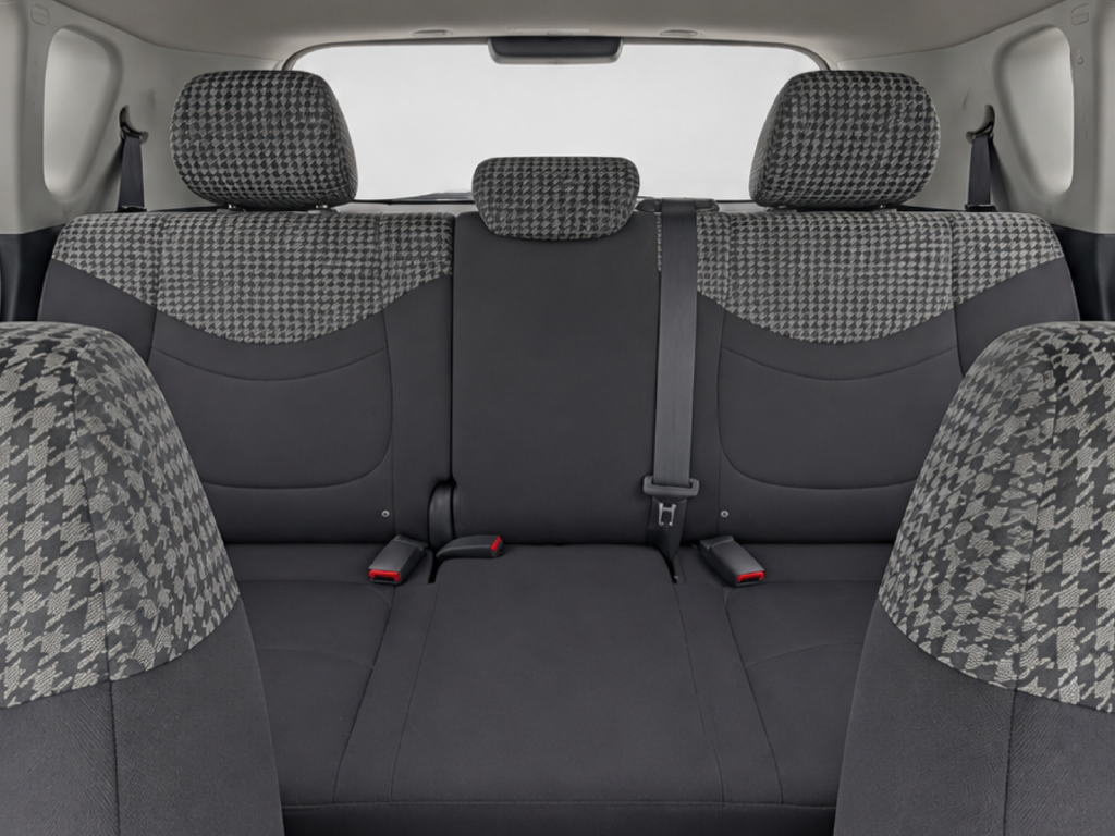 Used 2011 Beige Kia Exclaim image 16