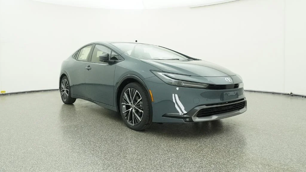 New 2026 Guardian Gray Toyota XLE image 8