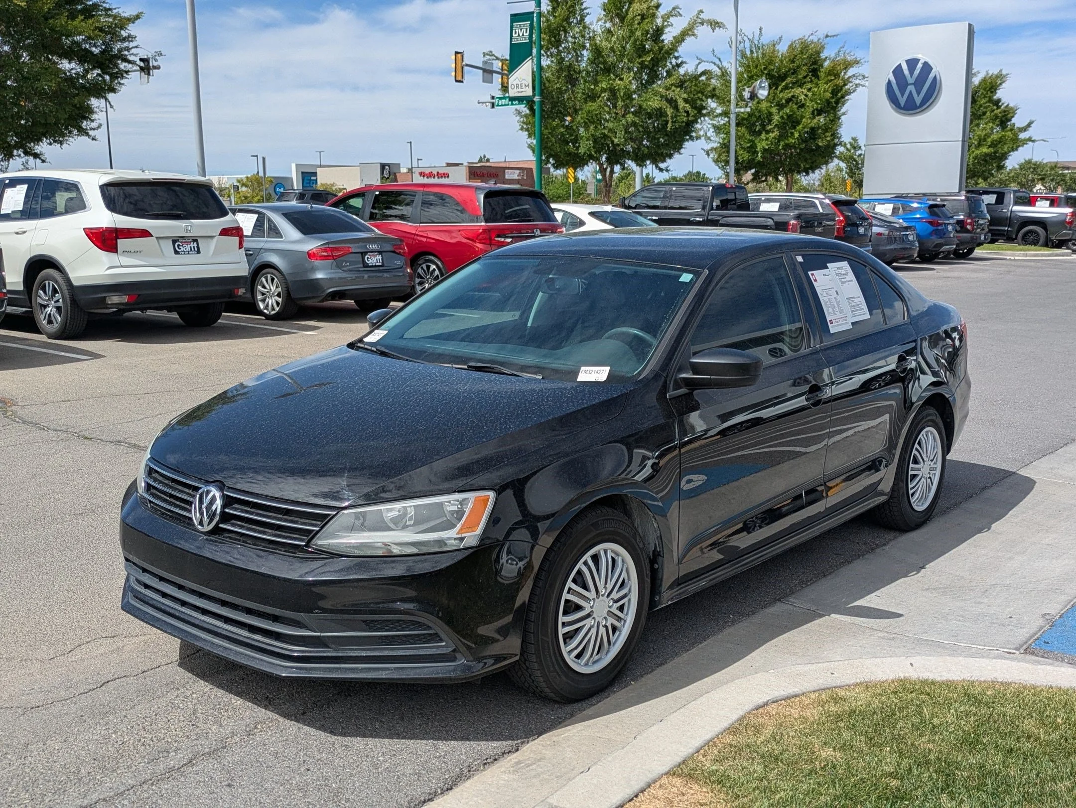 Used 2015 Black Volkswagen 2.0L Base image 7
