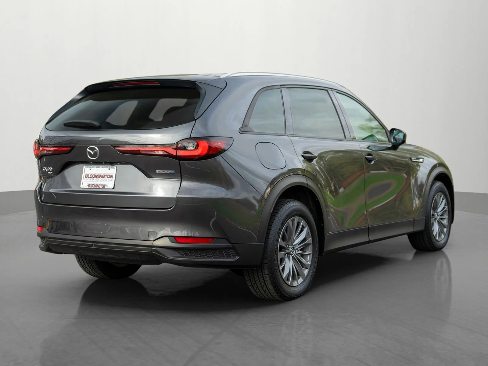 Used 2024 Machine Gray Metallic Mazda Preferred image 7