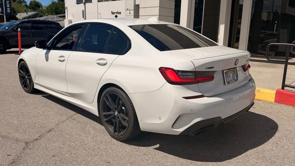 Used 2021 White BMW M340i xDrive image 3