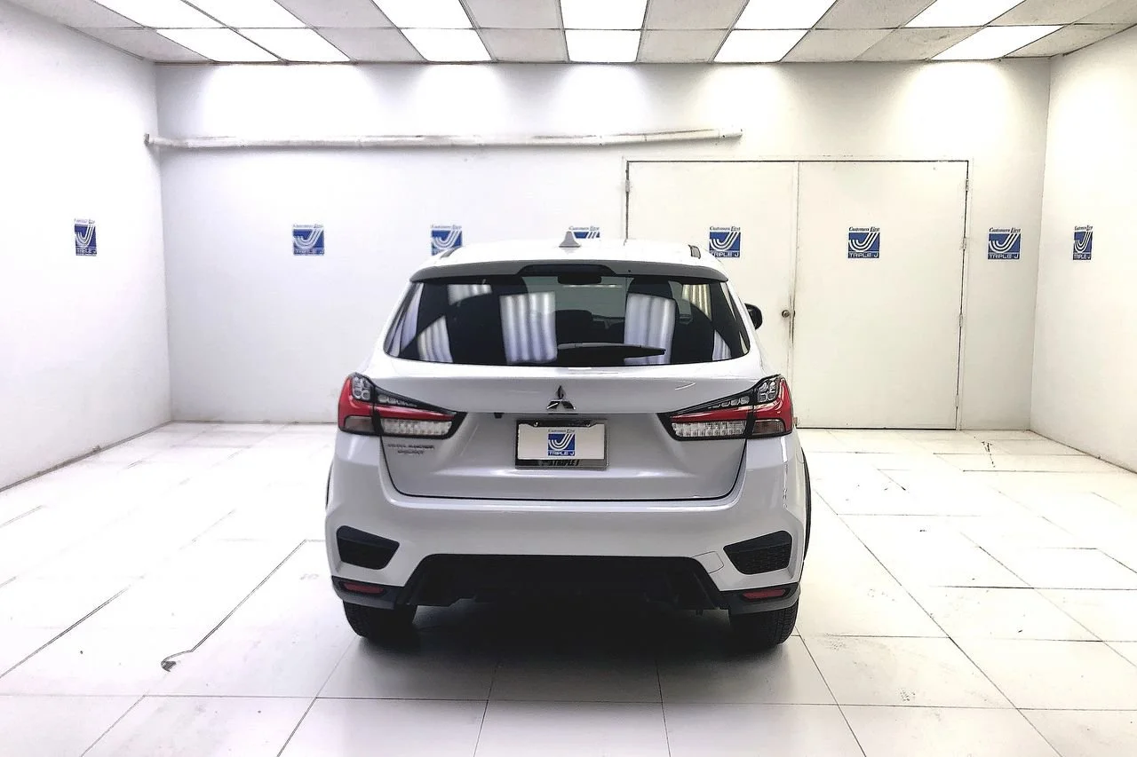 New 2025 White Diamond Mitsubishi S image 6