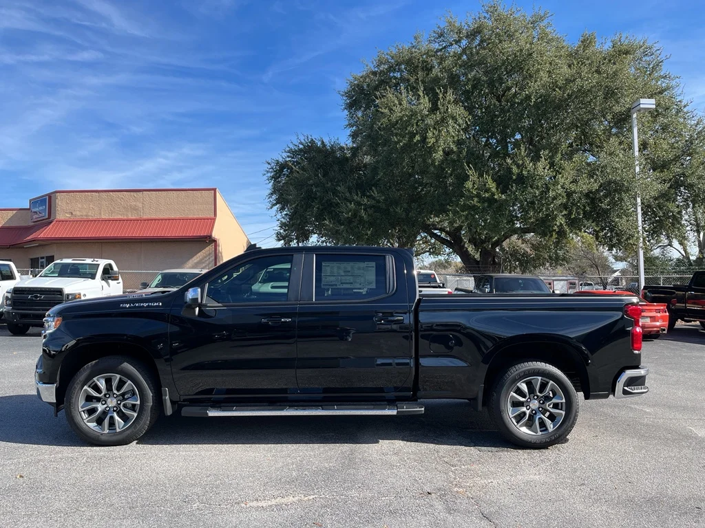 2026 Chevrolet Silverado 1500 LT - Photo 5