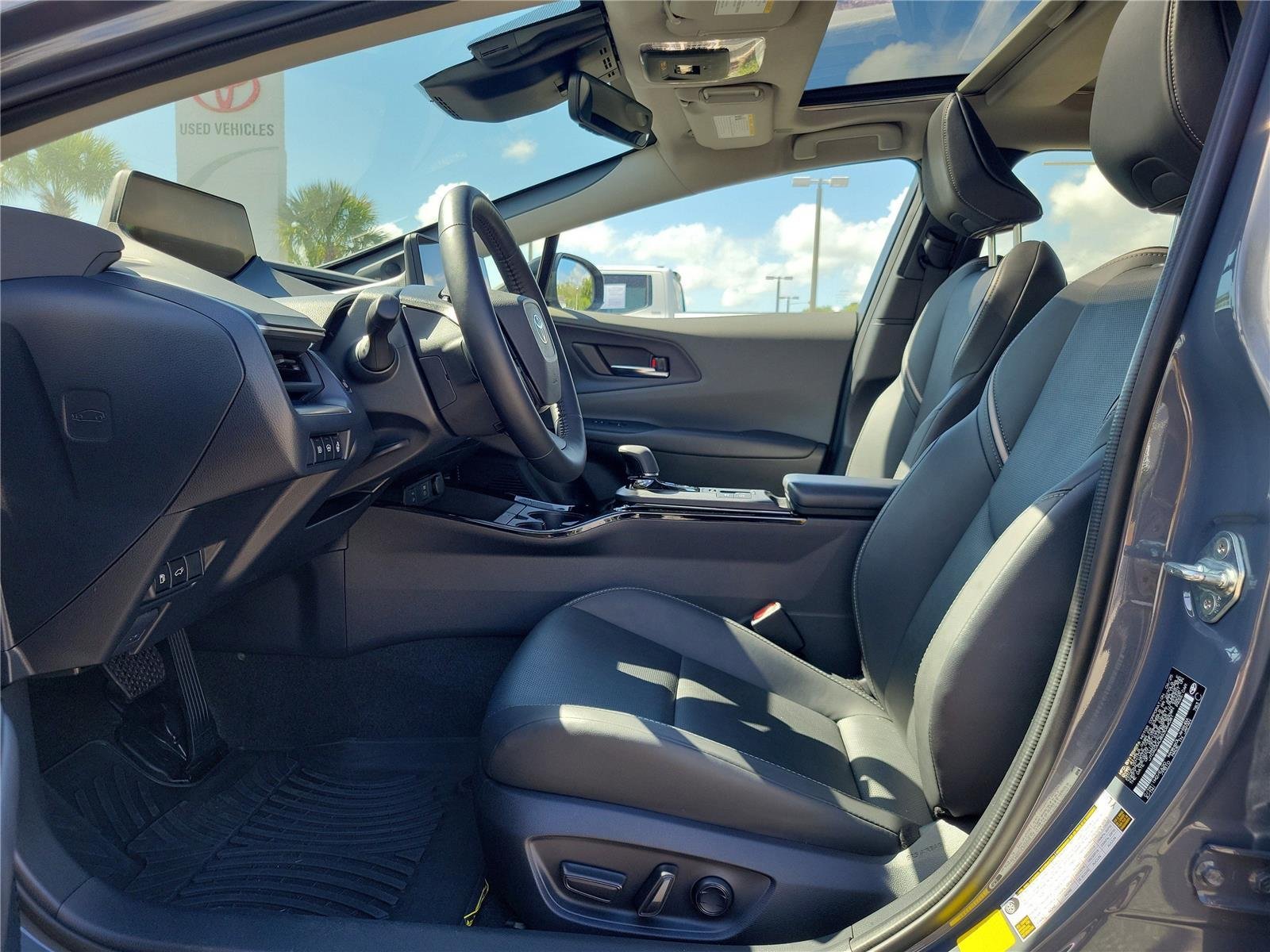 Used 2025 Guardian Gray Toyota Limited image 21