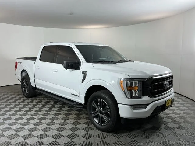 Used 2023 White Ford XLT image 3
