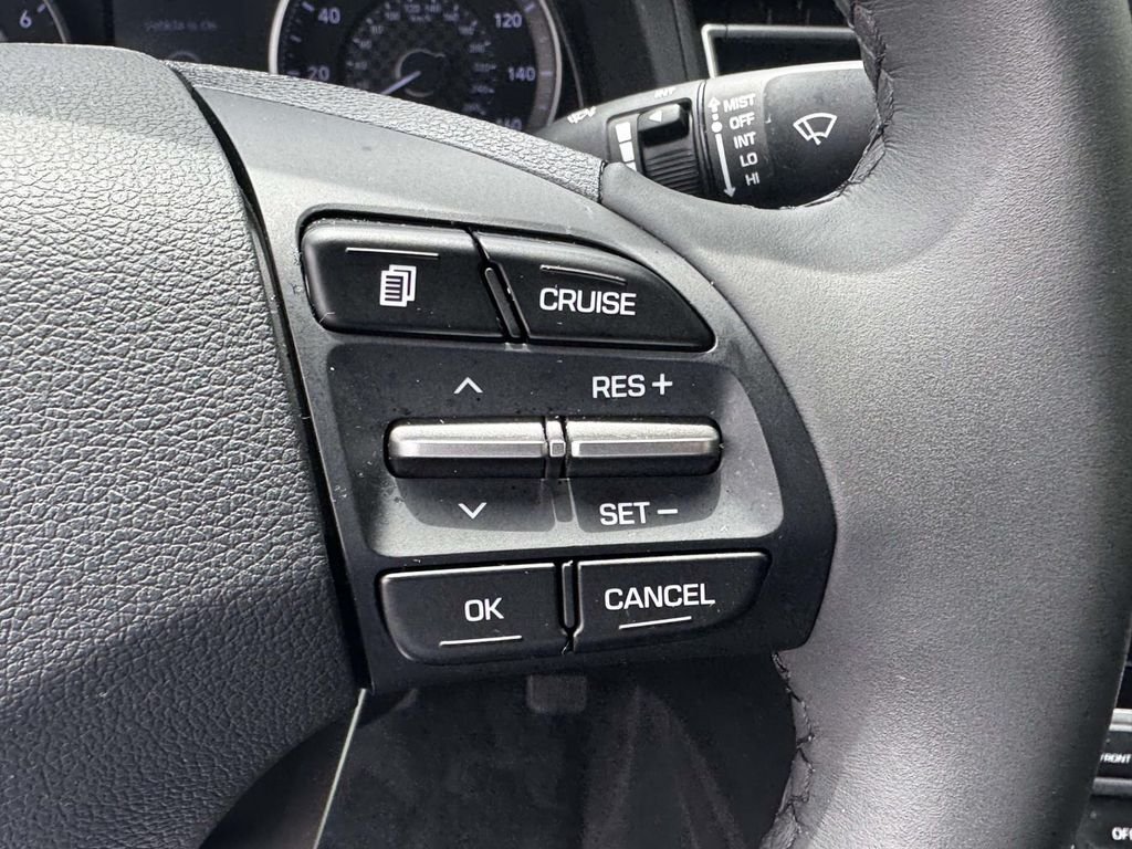 2020 Hyundai Elantra Limited - Photo 21