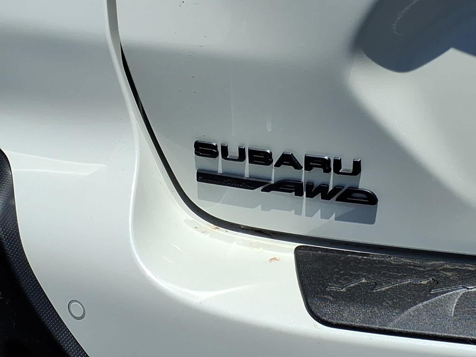 New 2026 CRYSTAL WHITE PEARL Subaru Limited Hybrid image 11