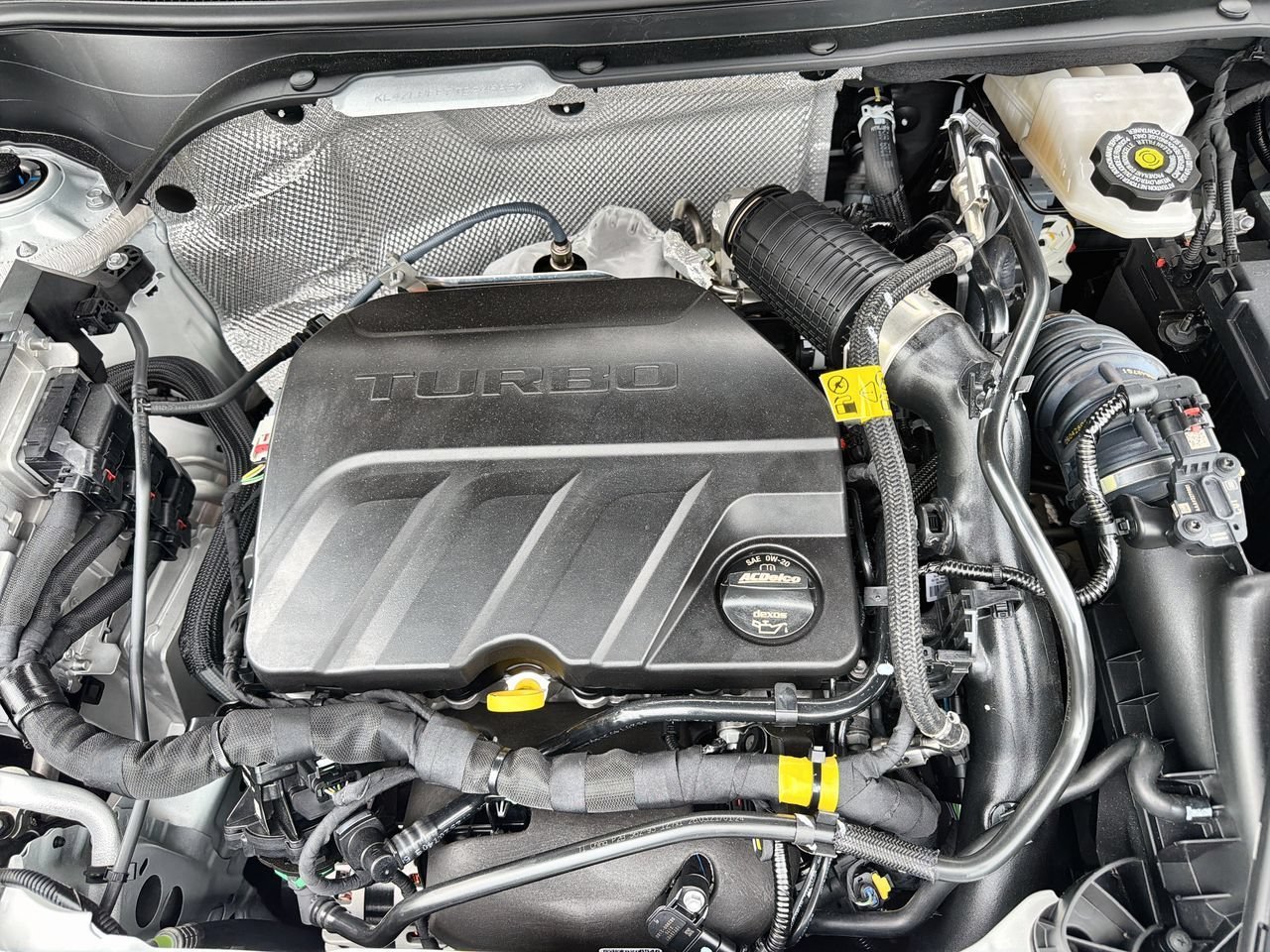 New 2026 Summit White Buick Sport Touring image 25