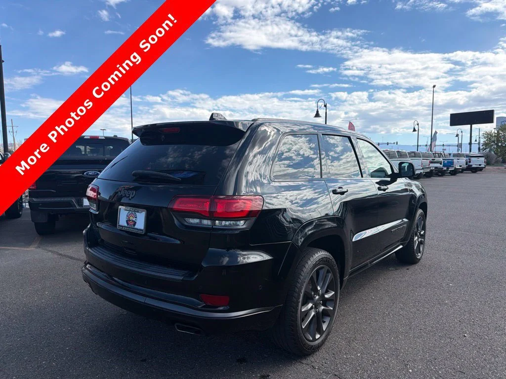 Used 2018 Black Jeep Overland image 2