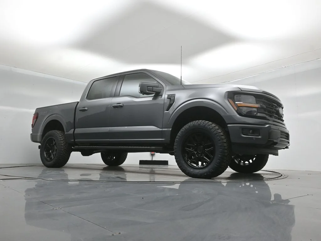 New 2026 Gray Ford XLT image 3