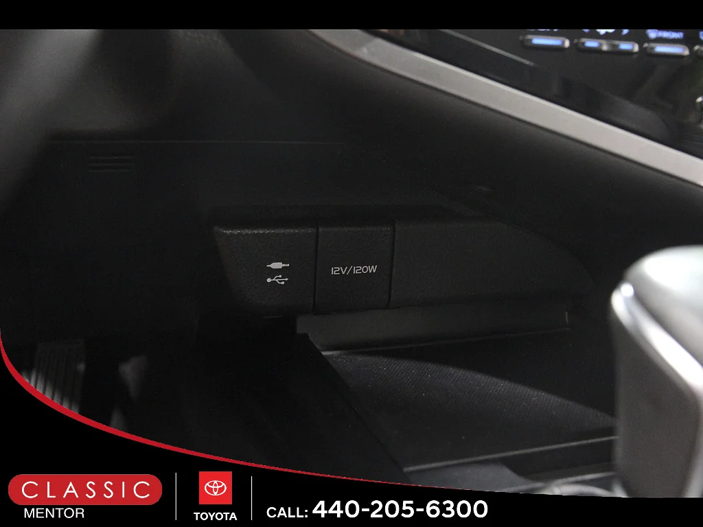 Used 2019 Predawn Gray Mica Toyota SE 4dr Sedan image 13