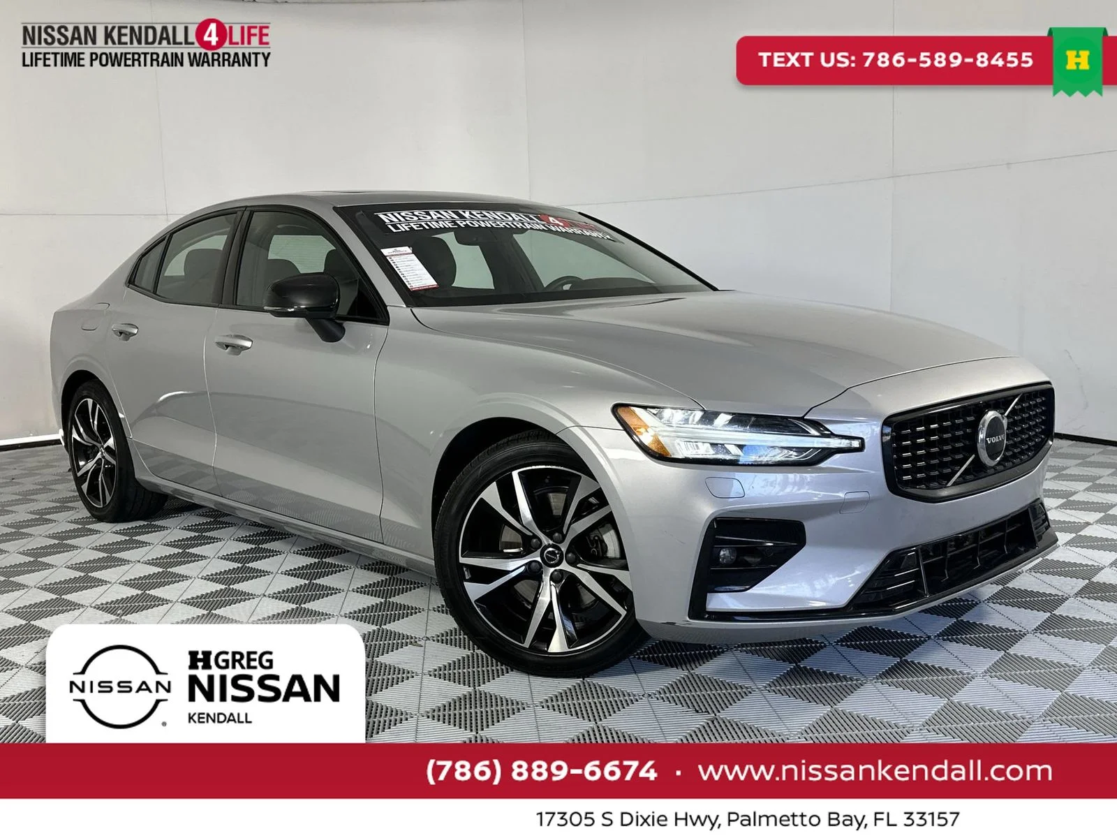 2023 Volvo S60 B5 Core Dark Theme AWD's photo