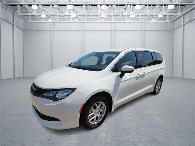 2023 Chrysler Voyager LX Passenger
