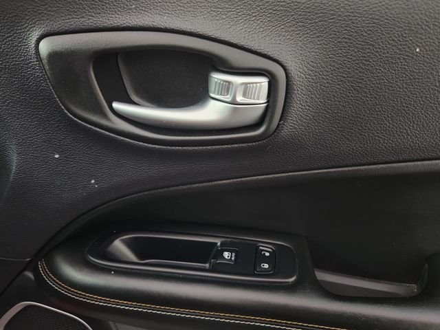 Used 2017 Red Jeep Latitude image 15