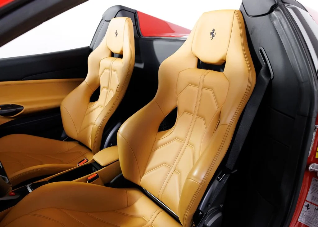 Used 2018 Red Ferrari Base image 21