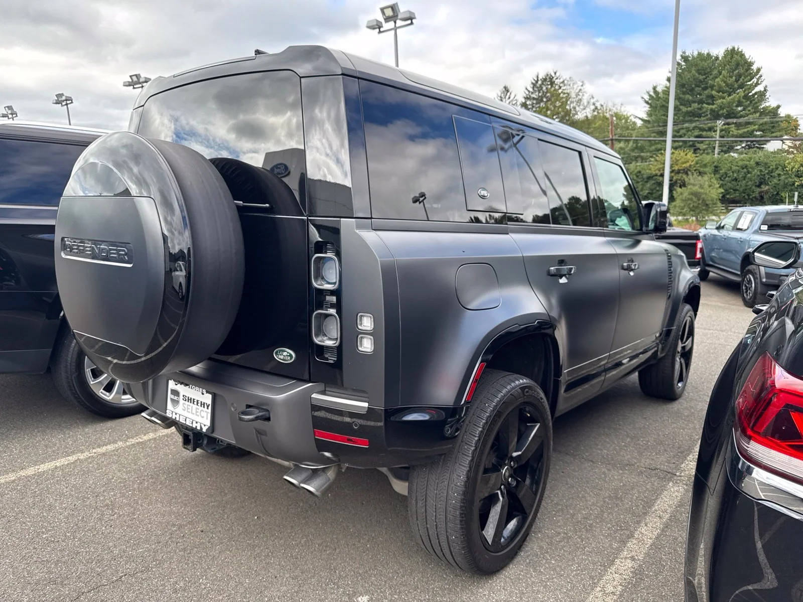 Used 2023 Carpathian Grey Land Rover Carpathian Edition image 13