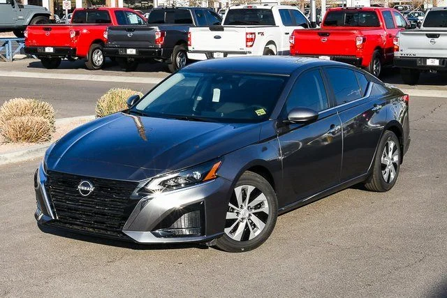 2025 Nissan Altima S - Photo 9