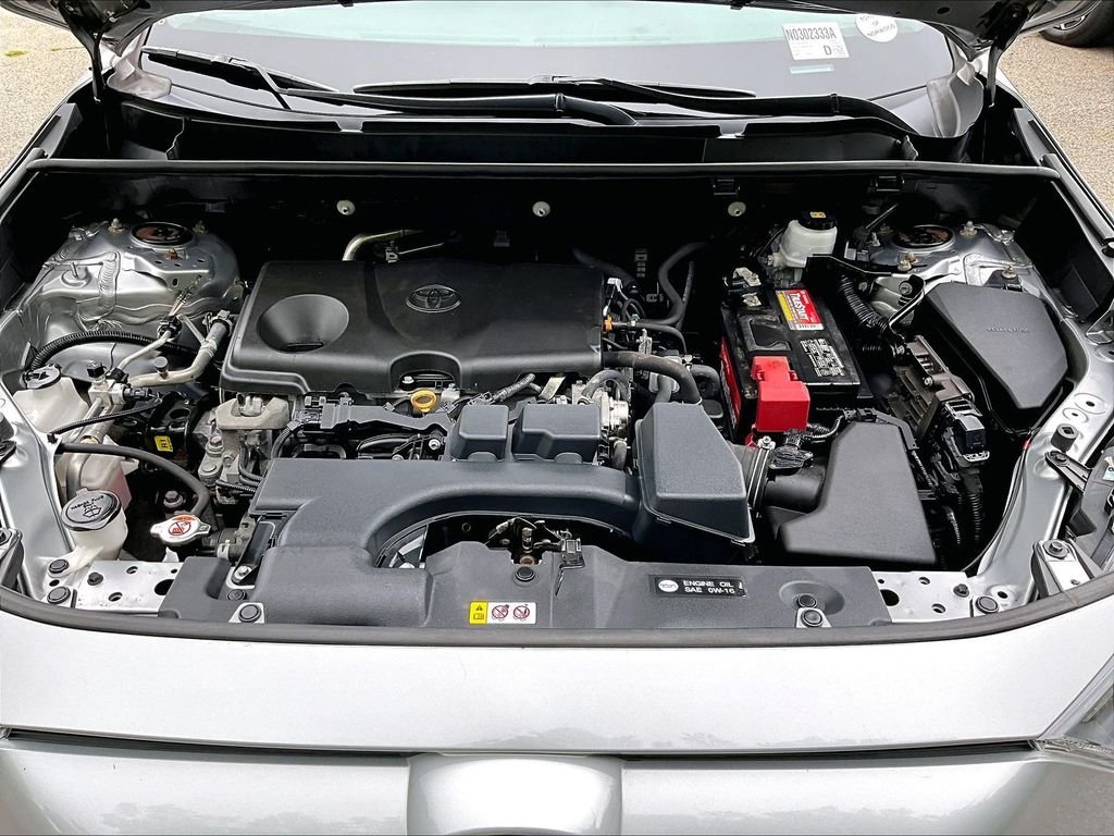 Used 2022 Silver Toyota LE image 27